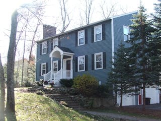 Painters Salem NH exterior painting.