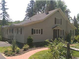 Painters Hampton NH professional exterior painting.