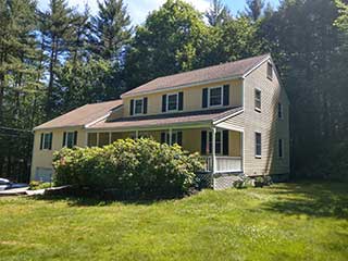 Painters Kingston NH professional exterior painting.